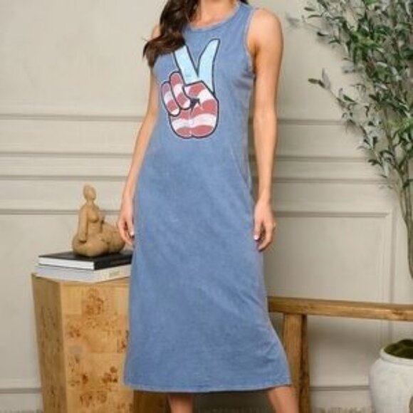 Caution to the Wind Medium Sleeveless Blue Maxi Dress Peace Sign American Flag - Picture 1 of 9